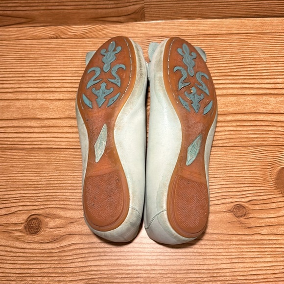 Size 6.5 Born Leather Ballet Flats - Picture 5 of 5
